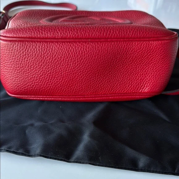Gucci Soho Red Crossbody Bag with Iconic GG Logo - Picture 3 of 9